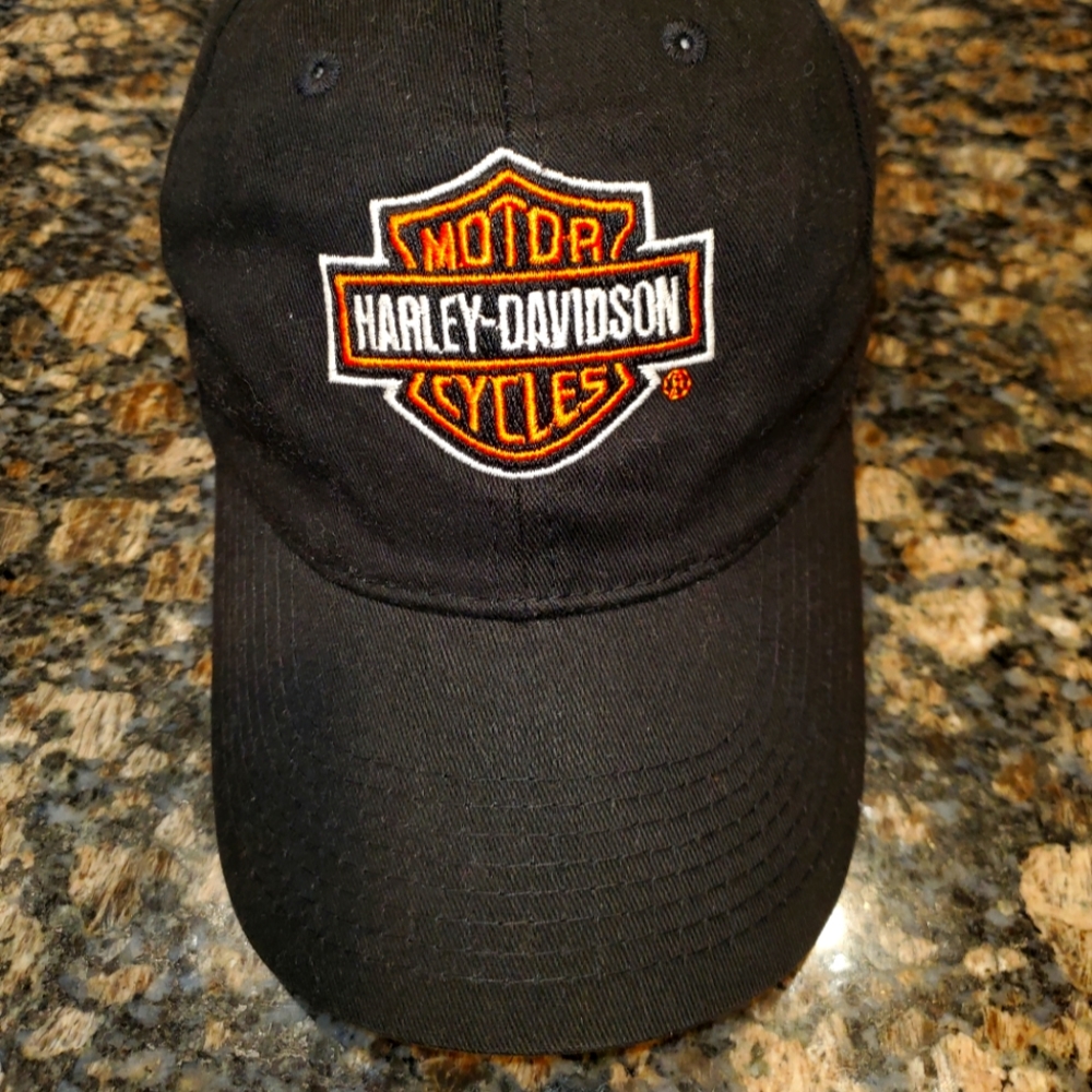 Harley Davidson Hook & Loop Hat Black Embroidered
